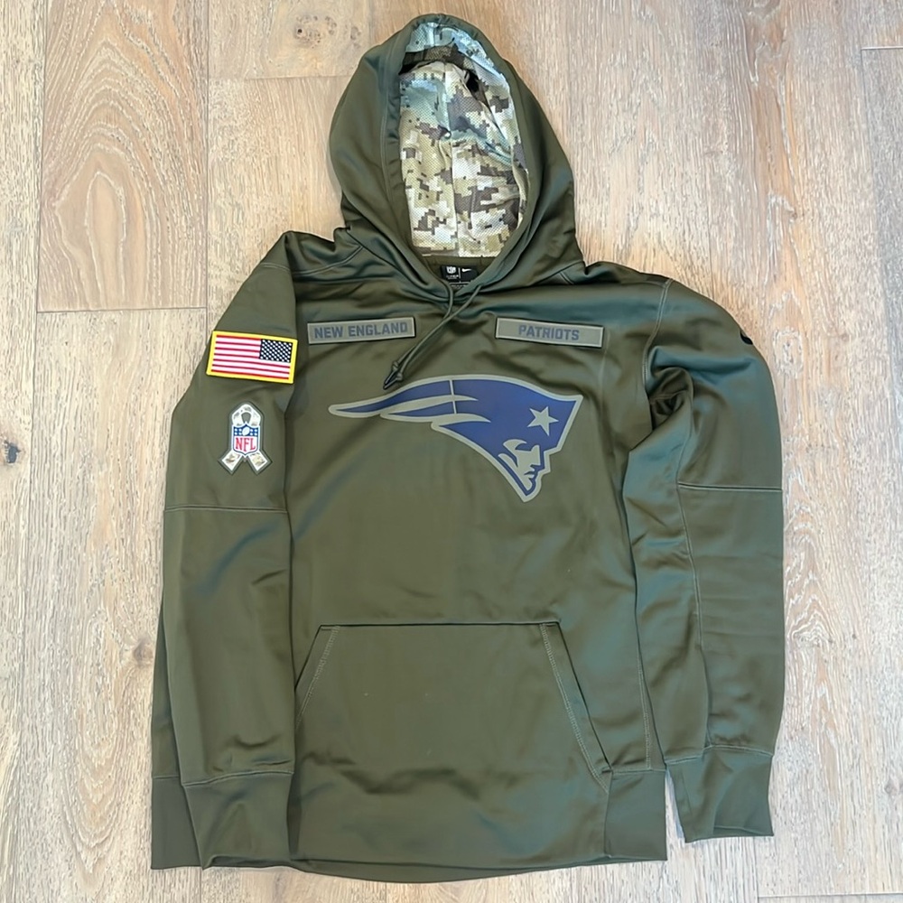Nike New England Patriots on field military salute sweatshirt